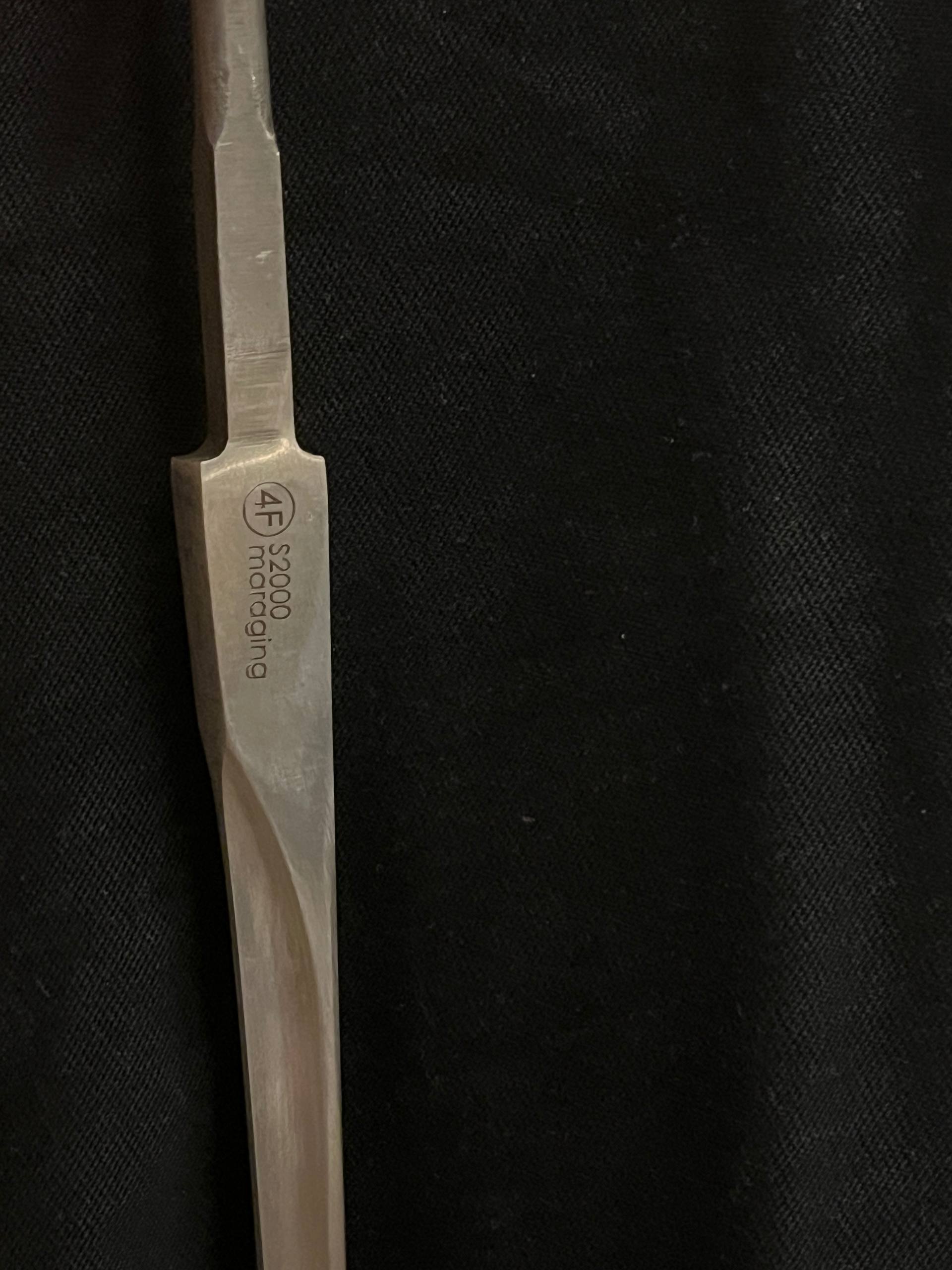 4F